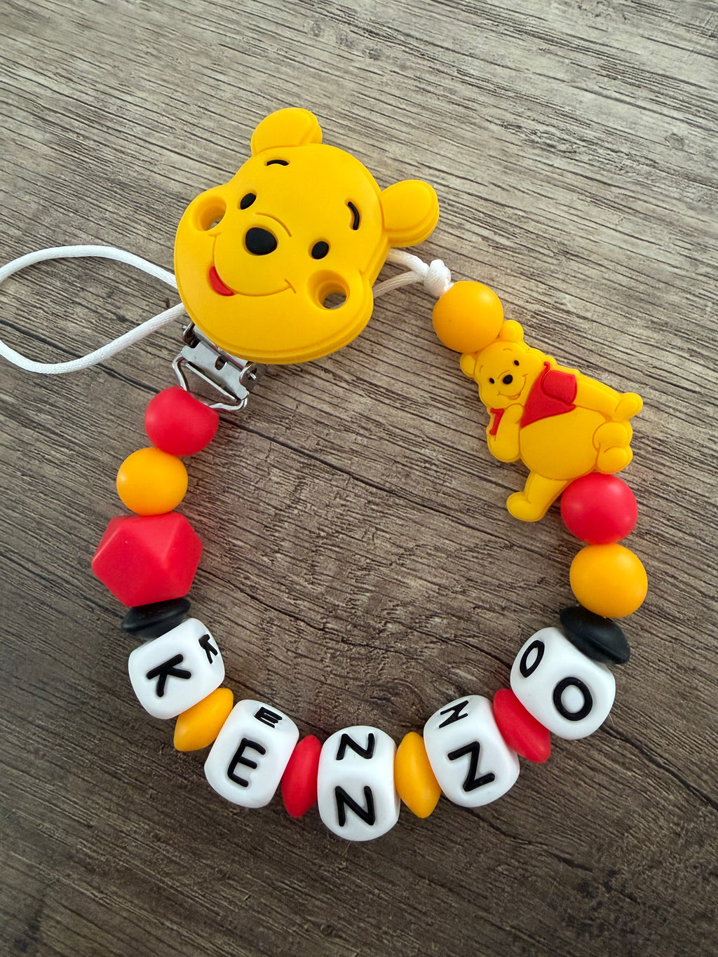 Attache tétine Disney Winnie l'Ourson personnalisée