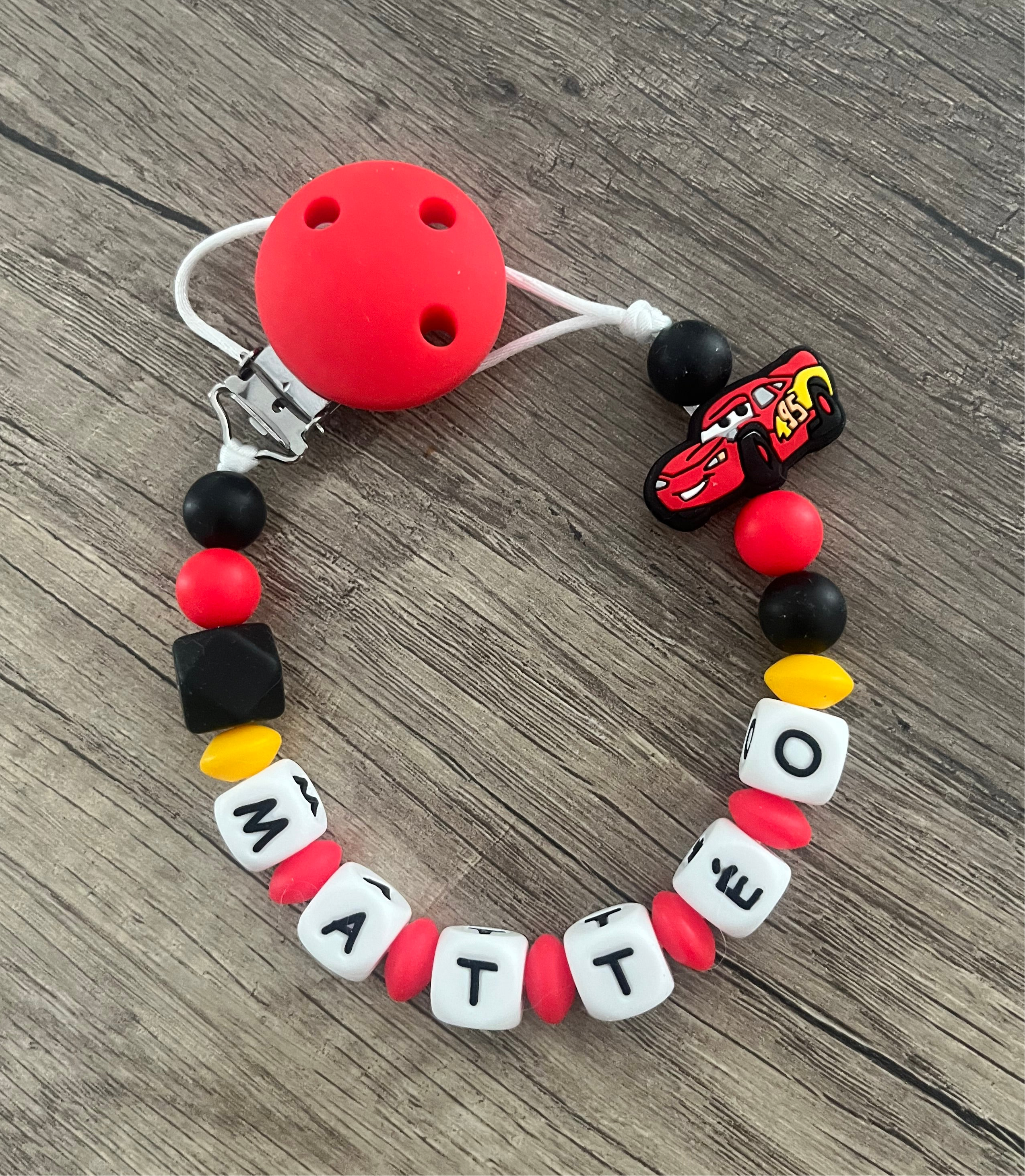 Attache tétine Disney Cars Flash Mcqueen personnalisée KidCreationArtisanat