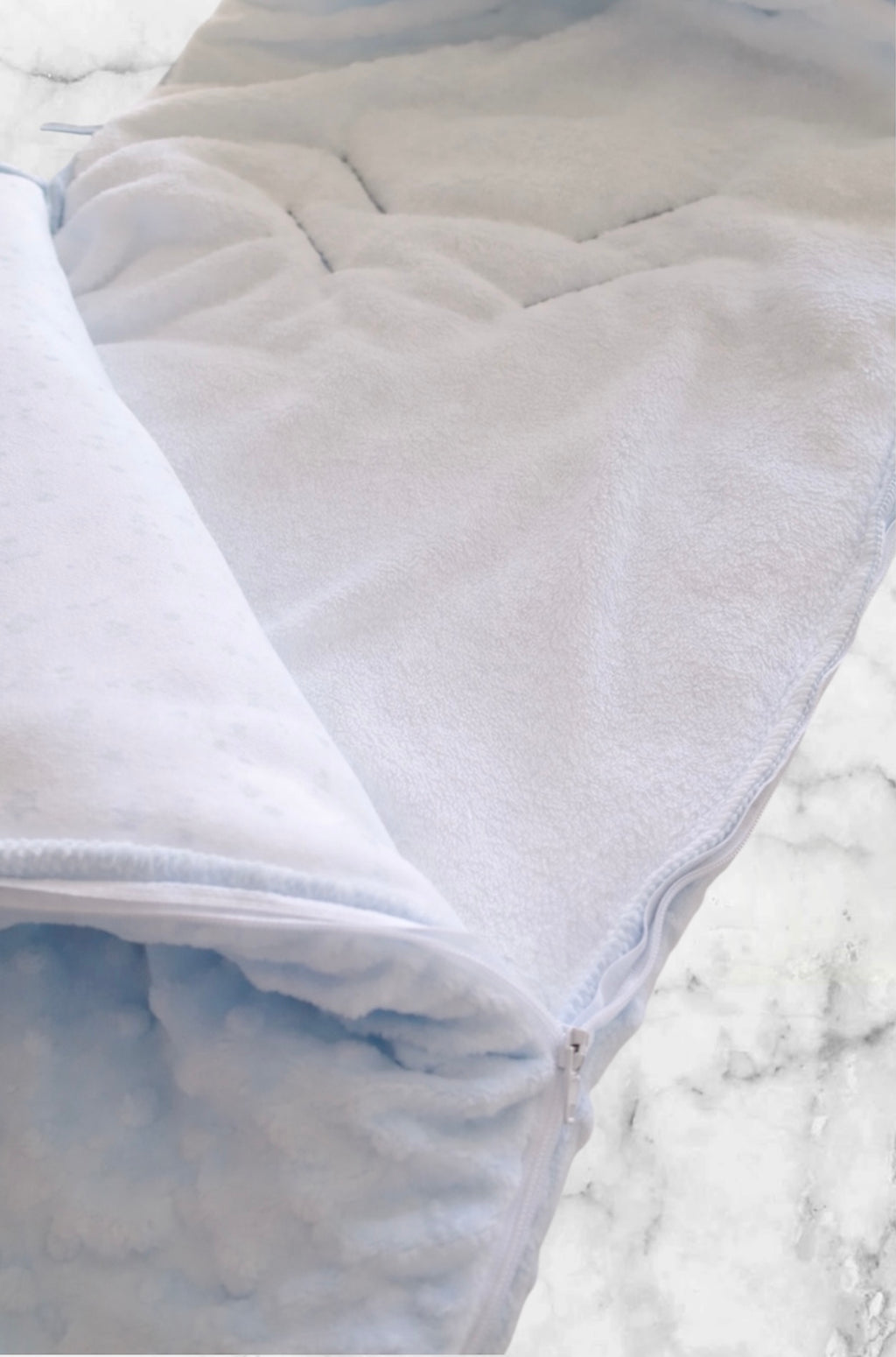 Nid d’ange minky bébé rose personnalisée avec motif