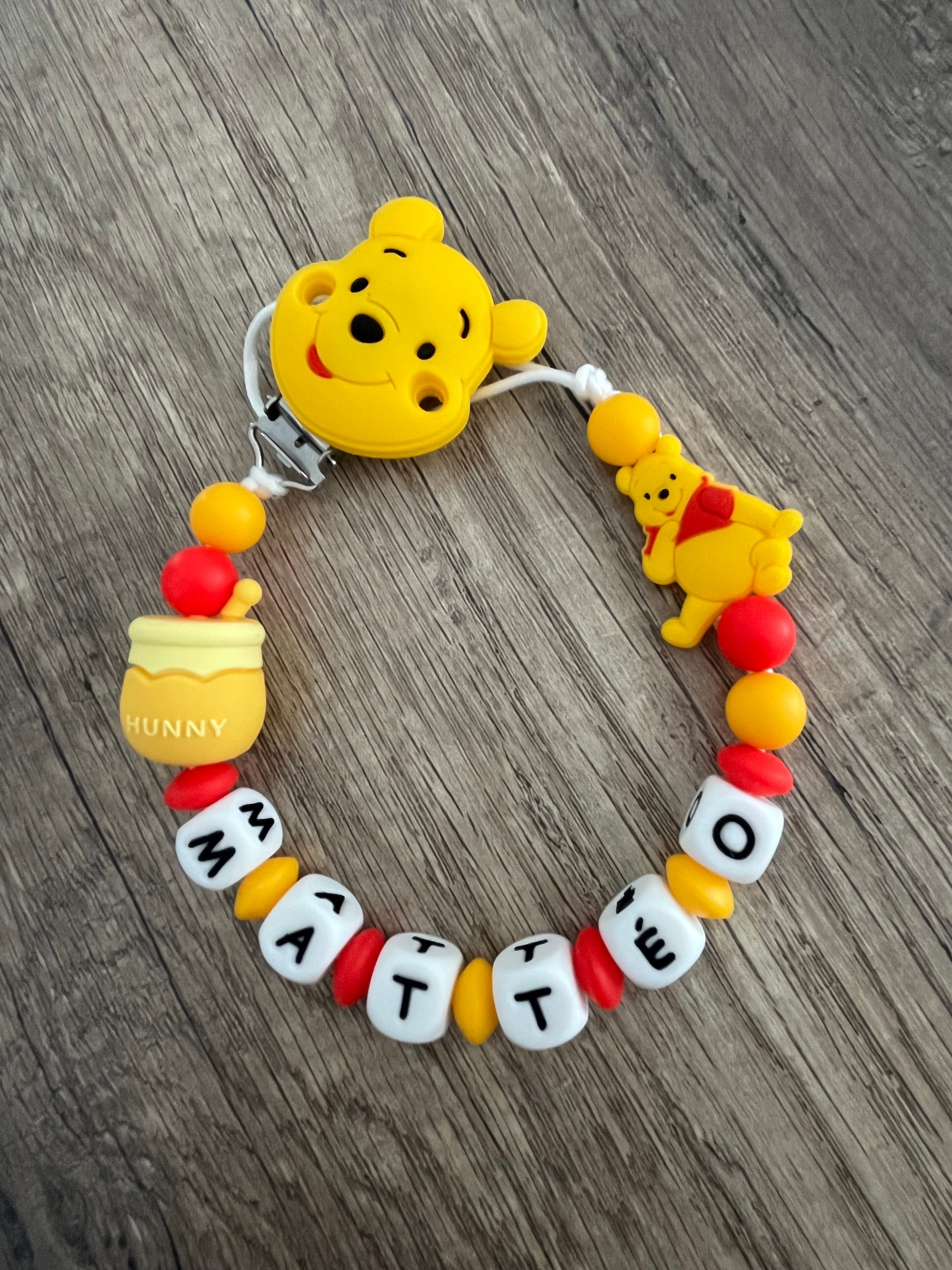 Attache tétine Disney Winnie l'Ourson personnalisée KidCreationArtisanat