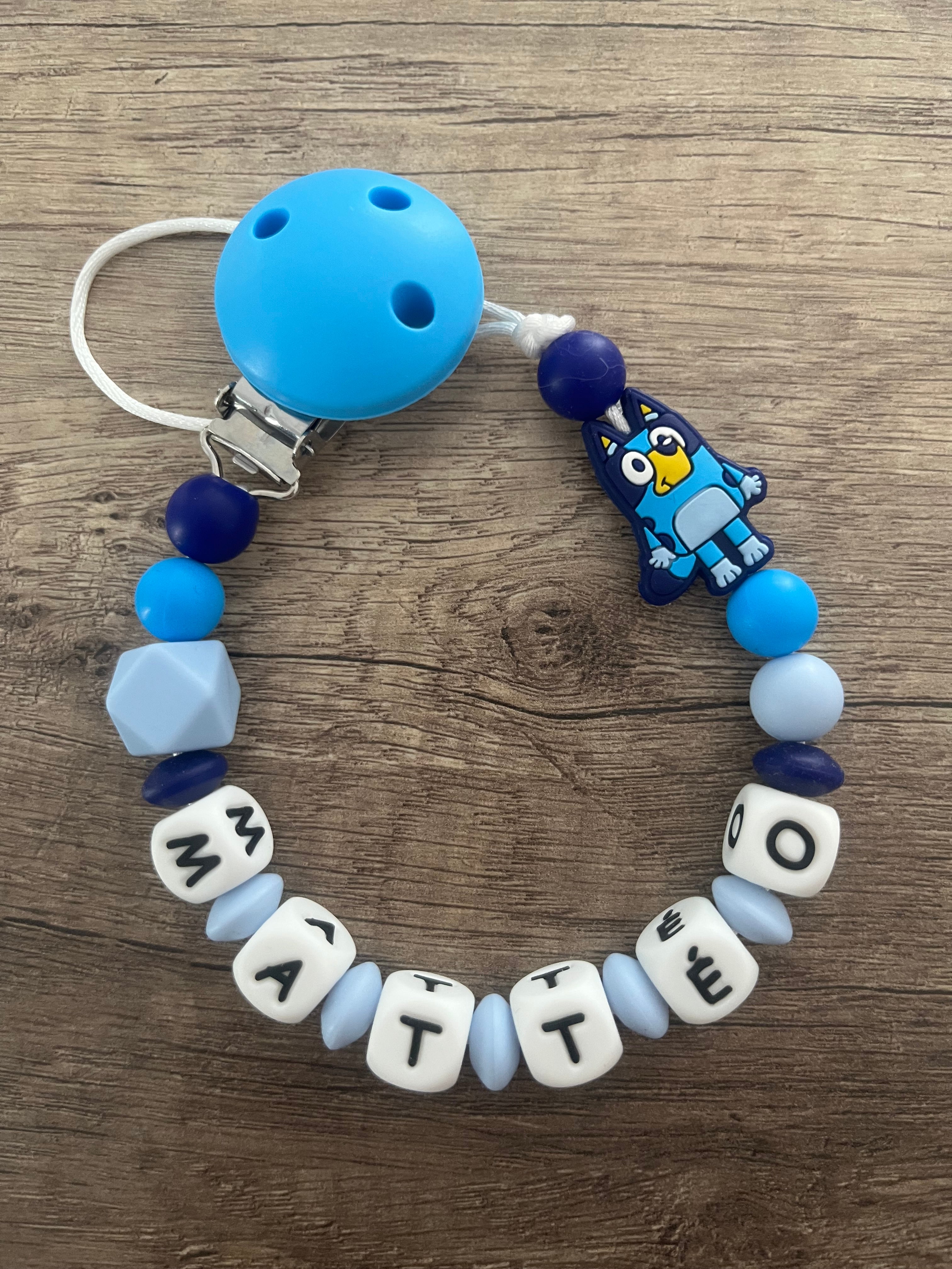 Attache tétine Bluey personnalisée KidCreationArtisanat