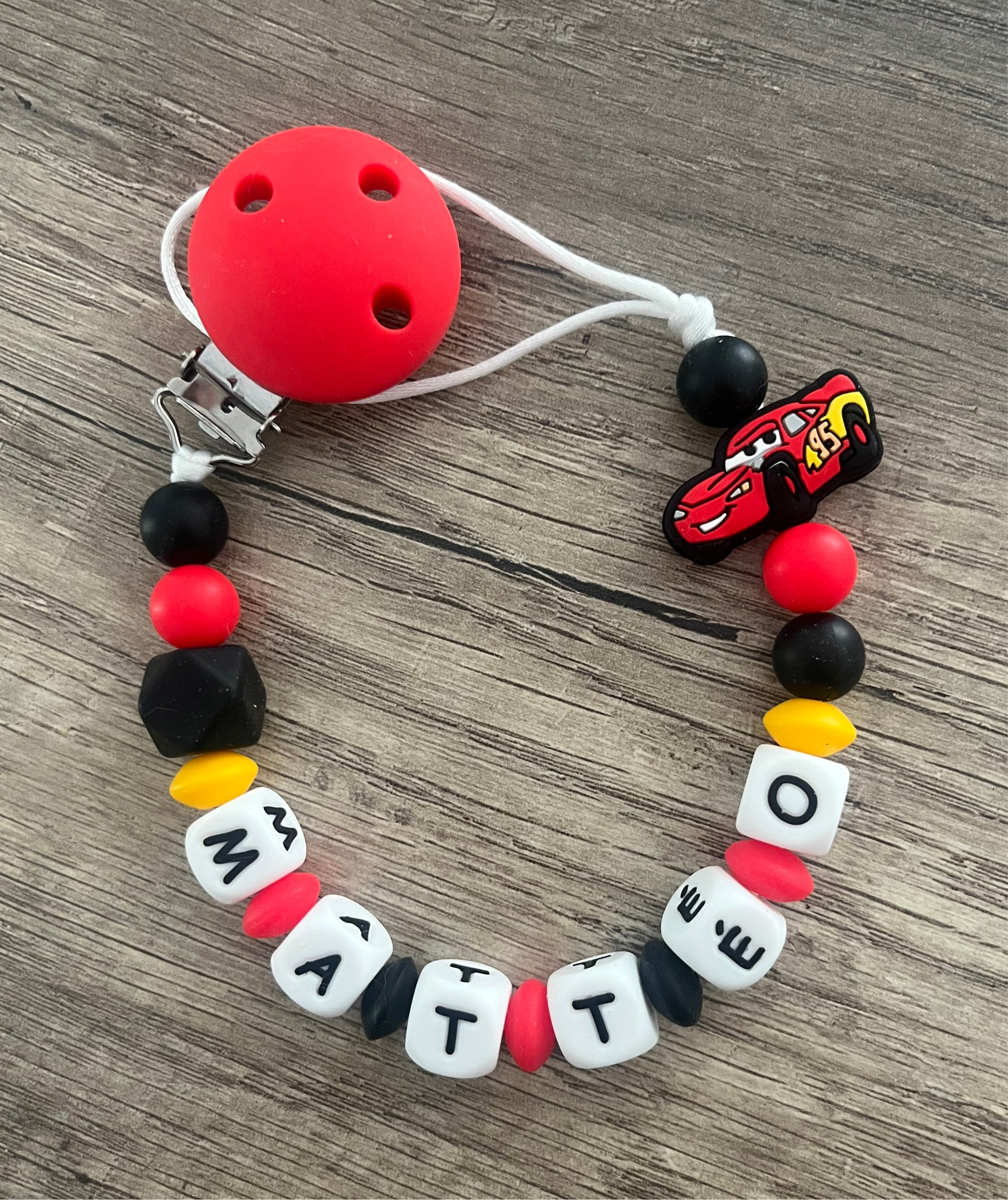 Attache tétine Disney Cars Flash Mcqueen personnalisée KidCreationArtisanat