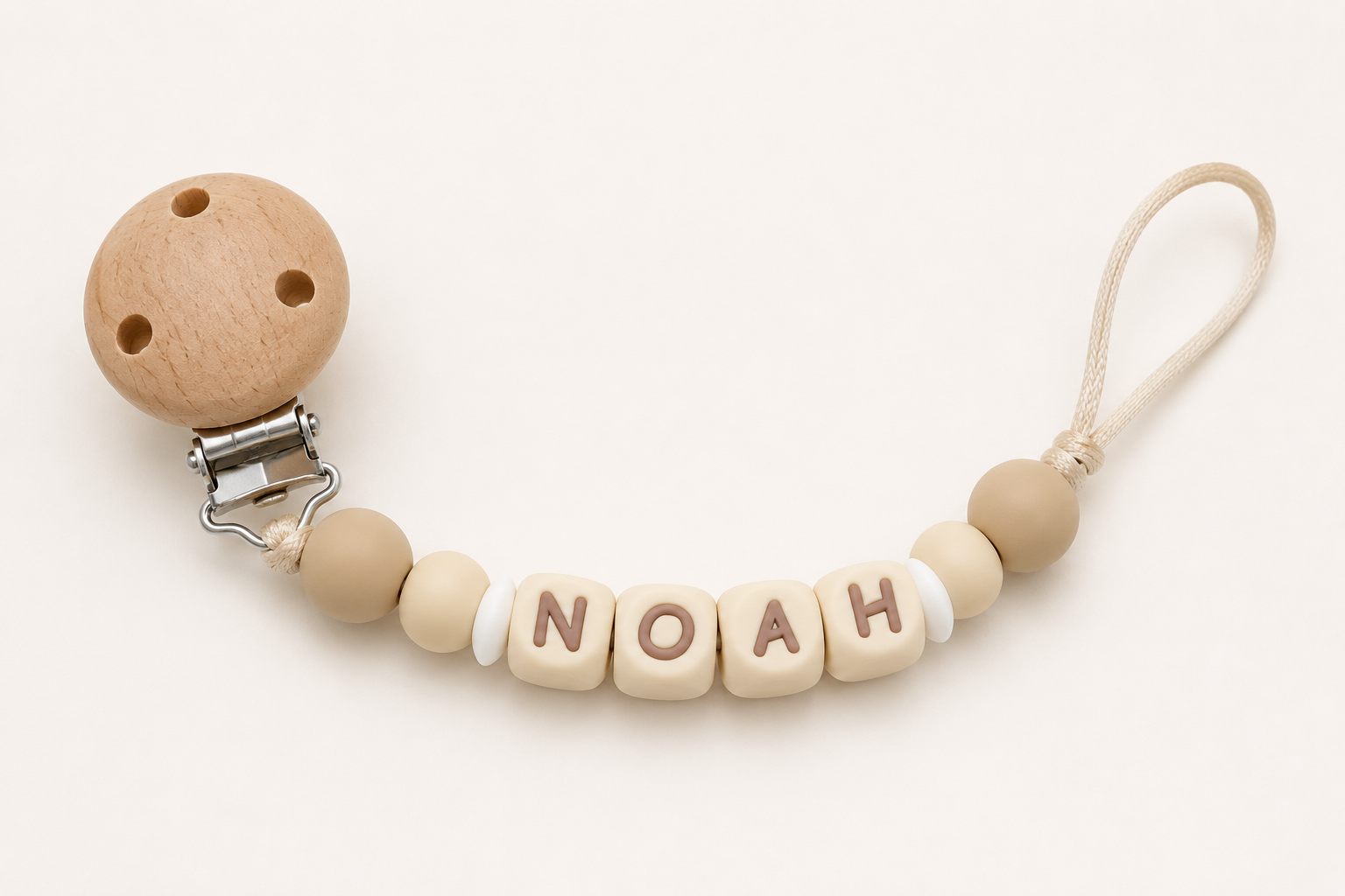 Option Lettres Beige/Marron – pour Attache Tétine Personnalisée