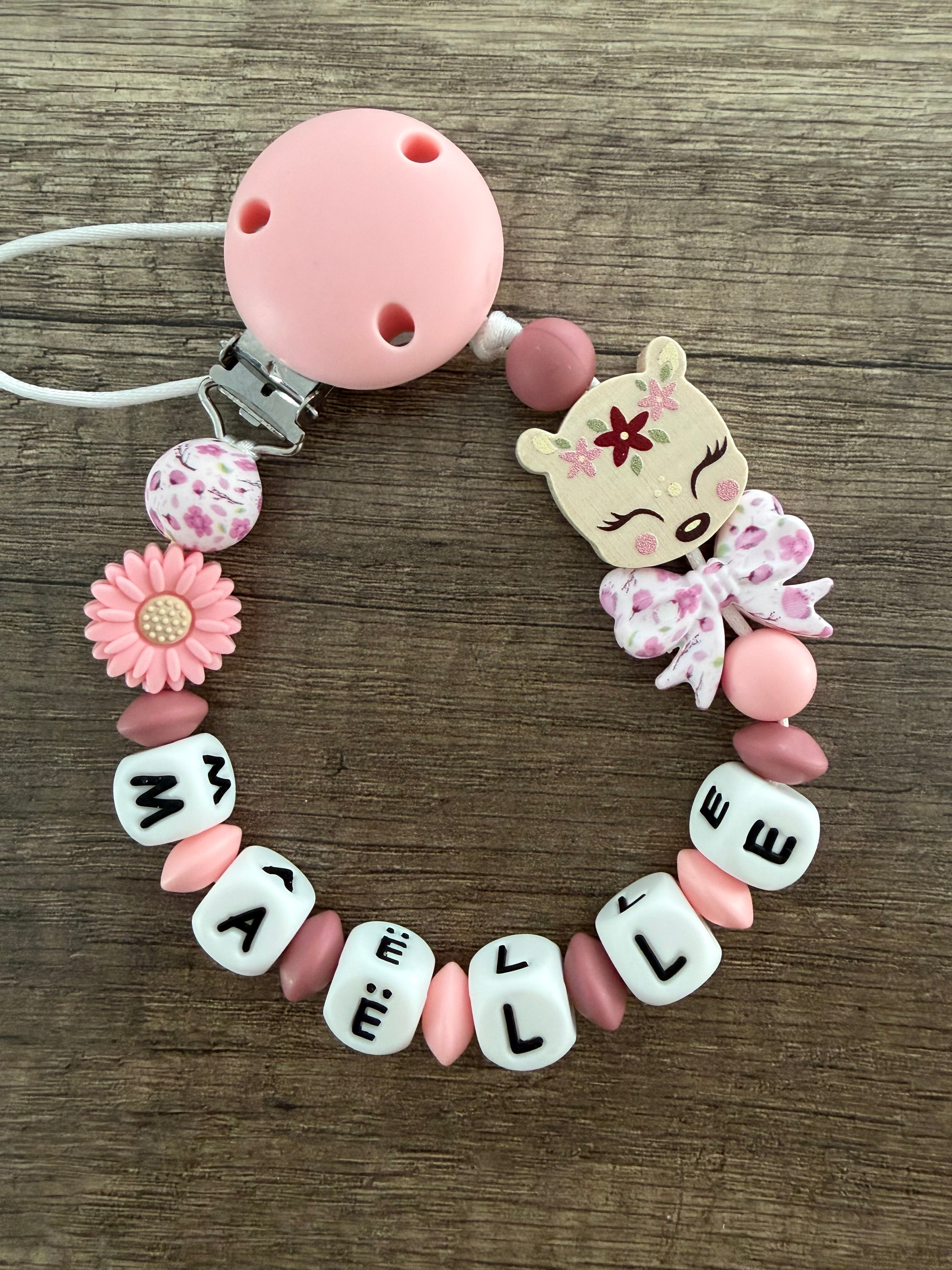 Attache tétine biche florale personnalisée