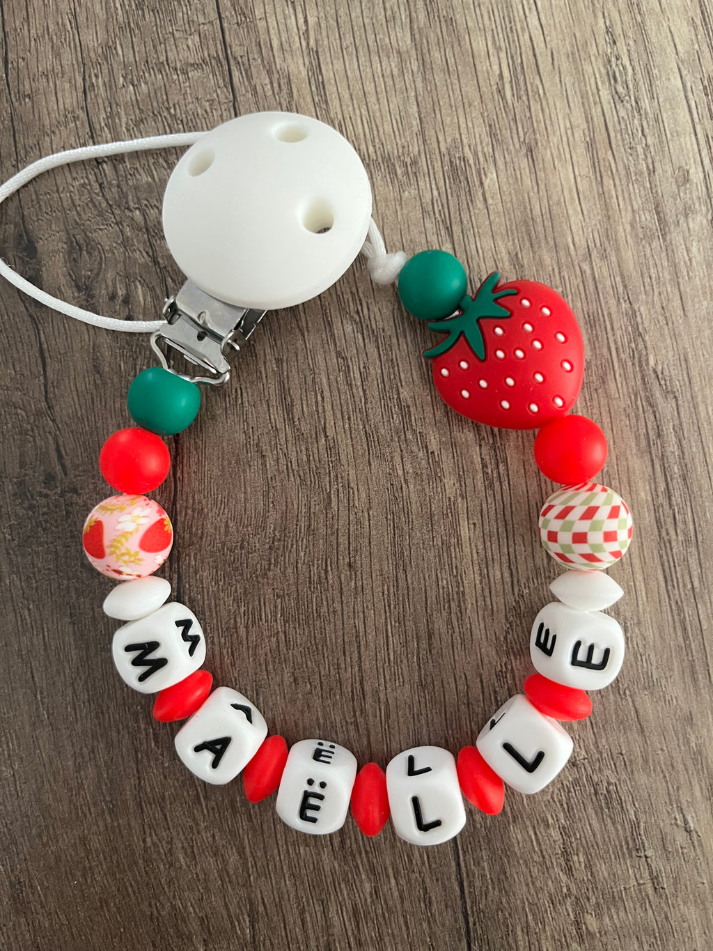 Attache tétine fruit Fraise personnalisée