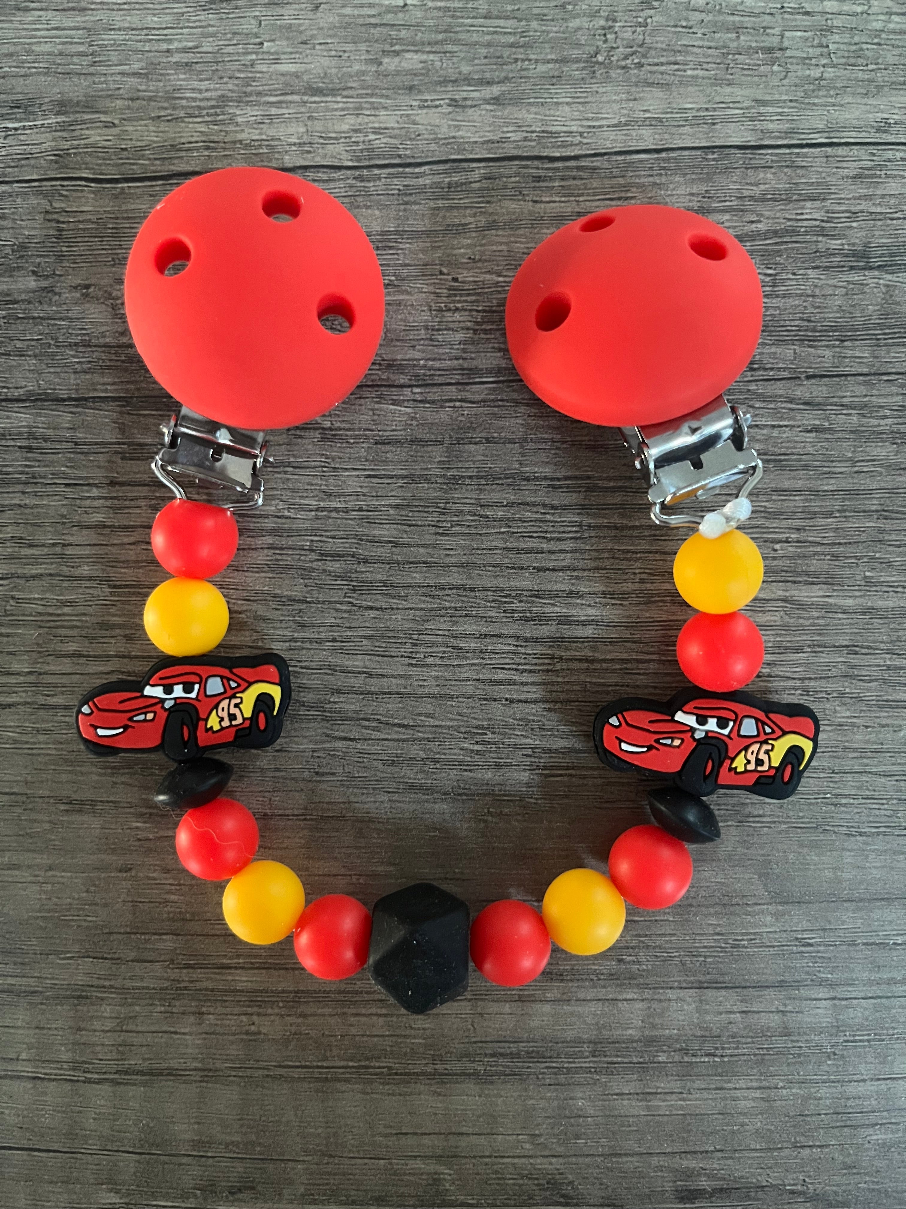 Attache doudou Cars flash mcqueen personnalisé KidCreationArtisanat