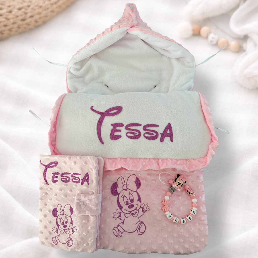 Coffret naissance 3 pièces rose - Attache tetine, Nid d’ange et Protège carnet personnalisés