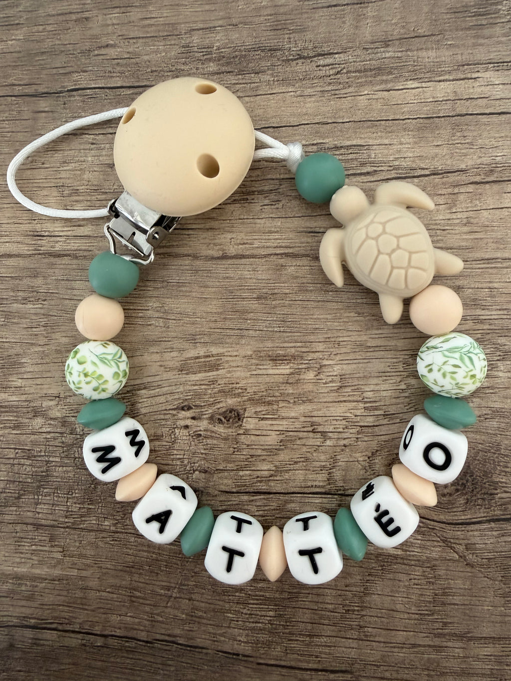 Attache tétine tortue personnalisée