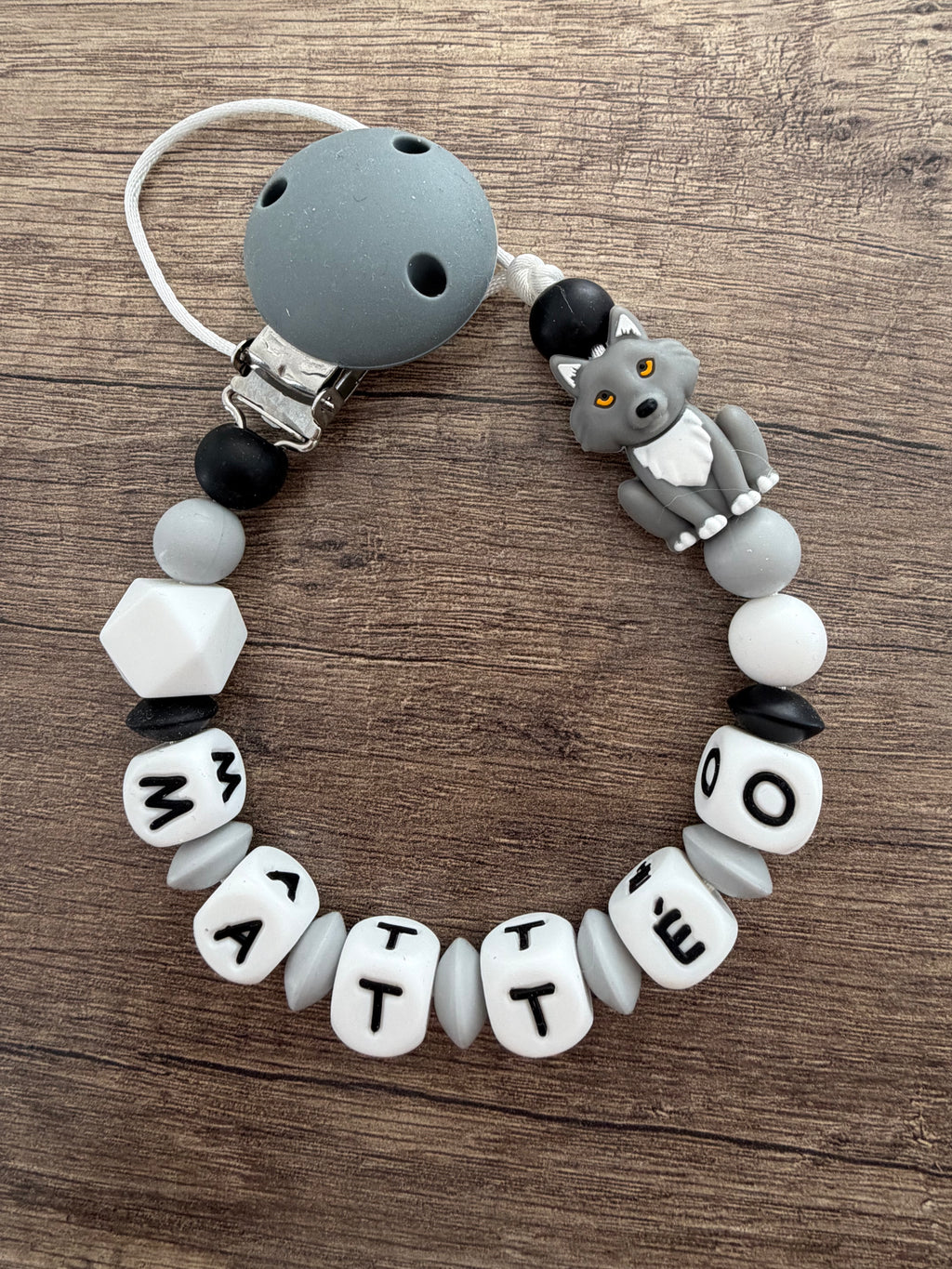 Attache tétine Loup gris personnalisée