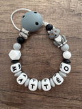 Attache tétine Loup gris personnalisée