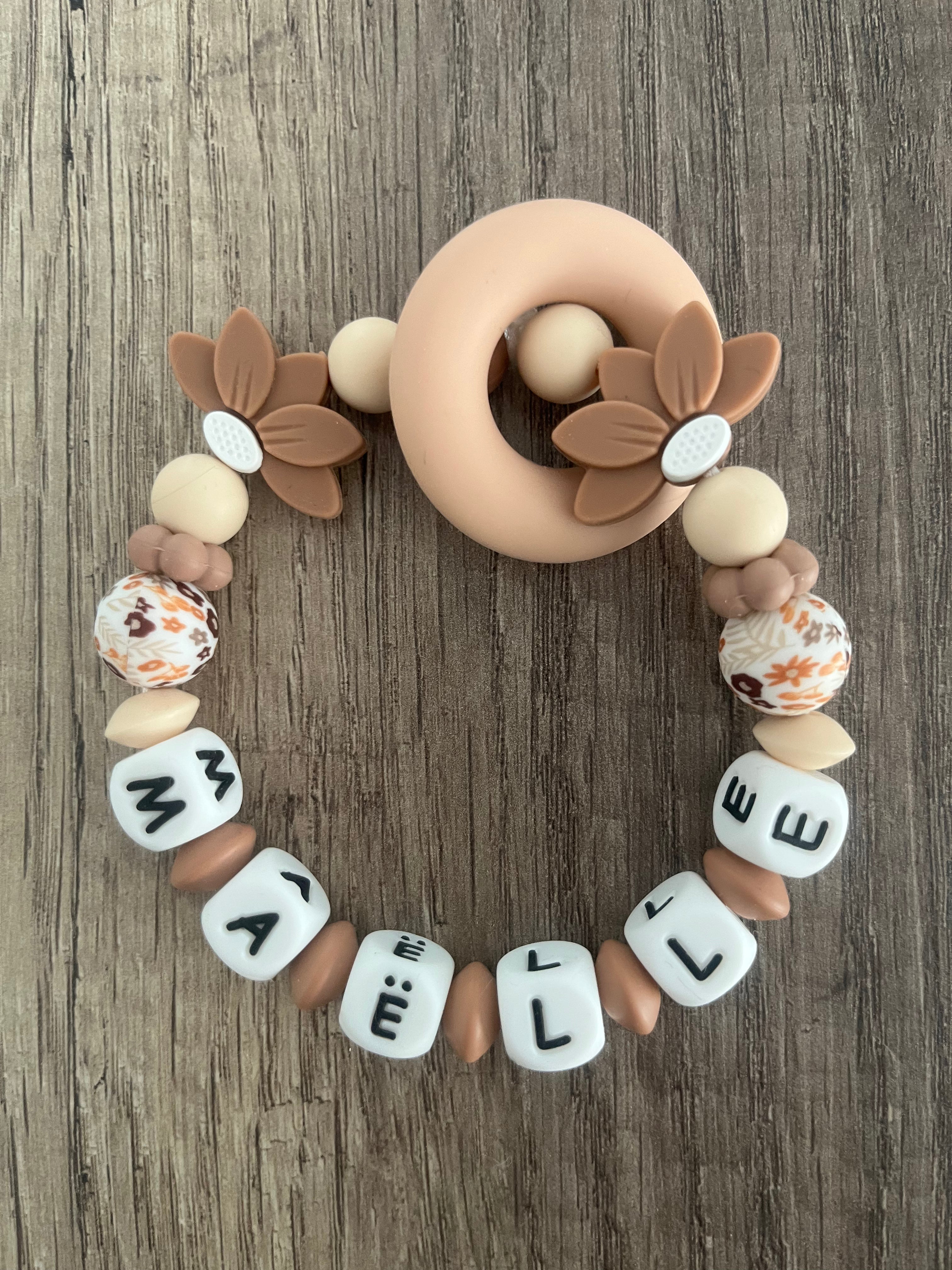 Anneau de dentition - Hochet personnalisé Fleur blanche KidCreationArtisanat