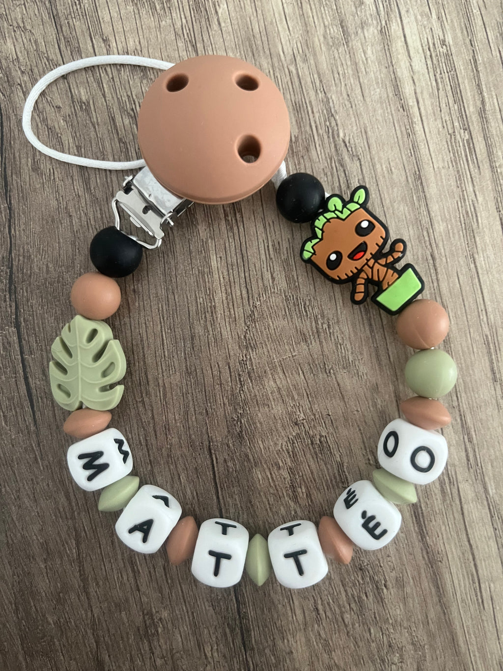Attache tétine Groot personnalisée