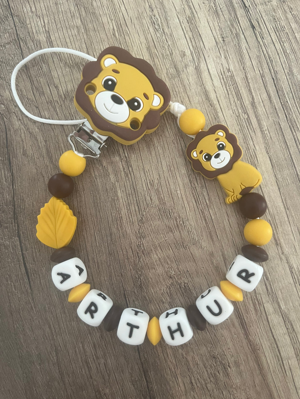 Attache tétine Lion Safari personnalisée