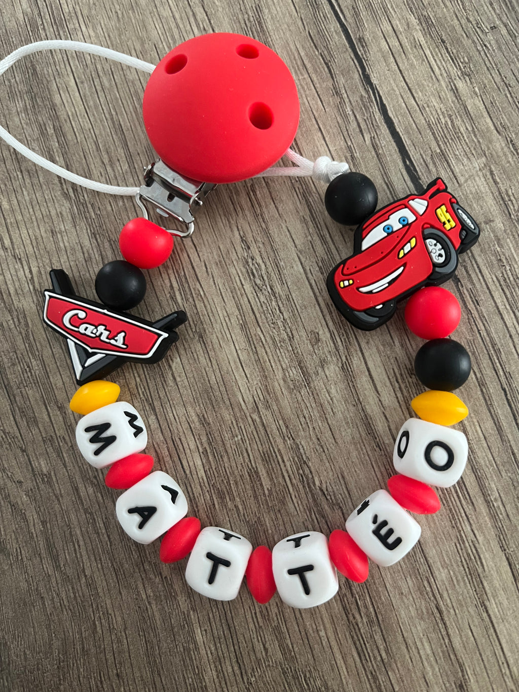 Attache tétine Disney Cars Flash Mcqueen avec logo personnalisée