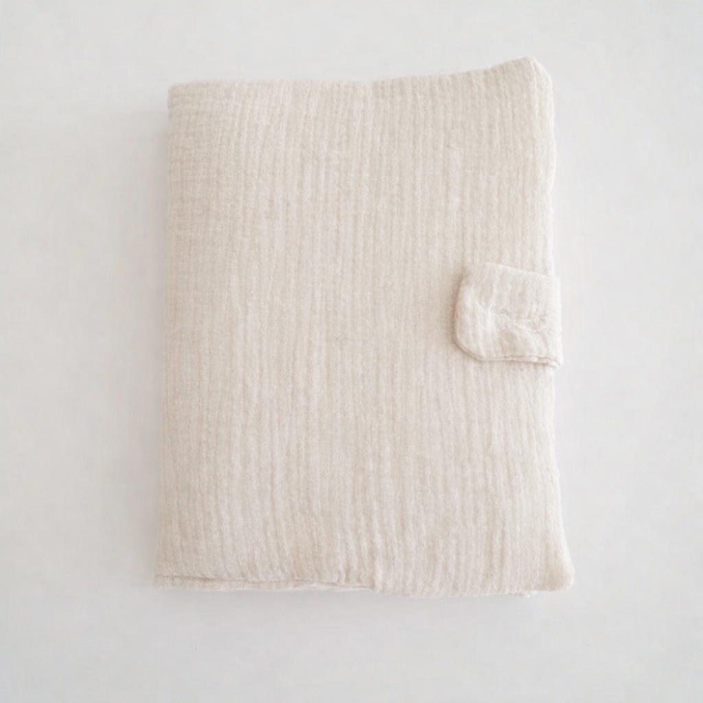 Protège carnet de santé bébé beige personnalisé