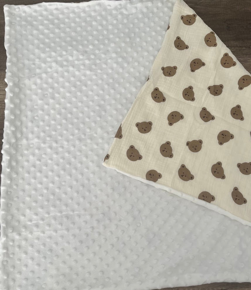 Couverture naissance minky bébé Ourson personnalisée avec logo