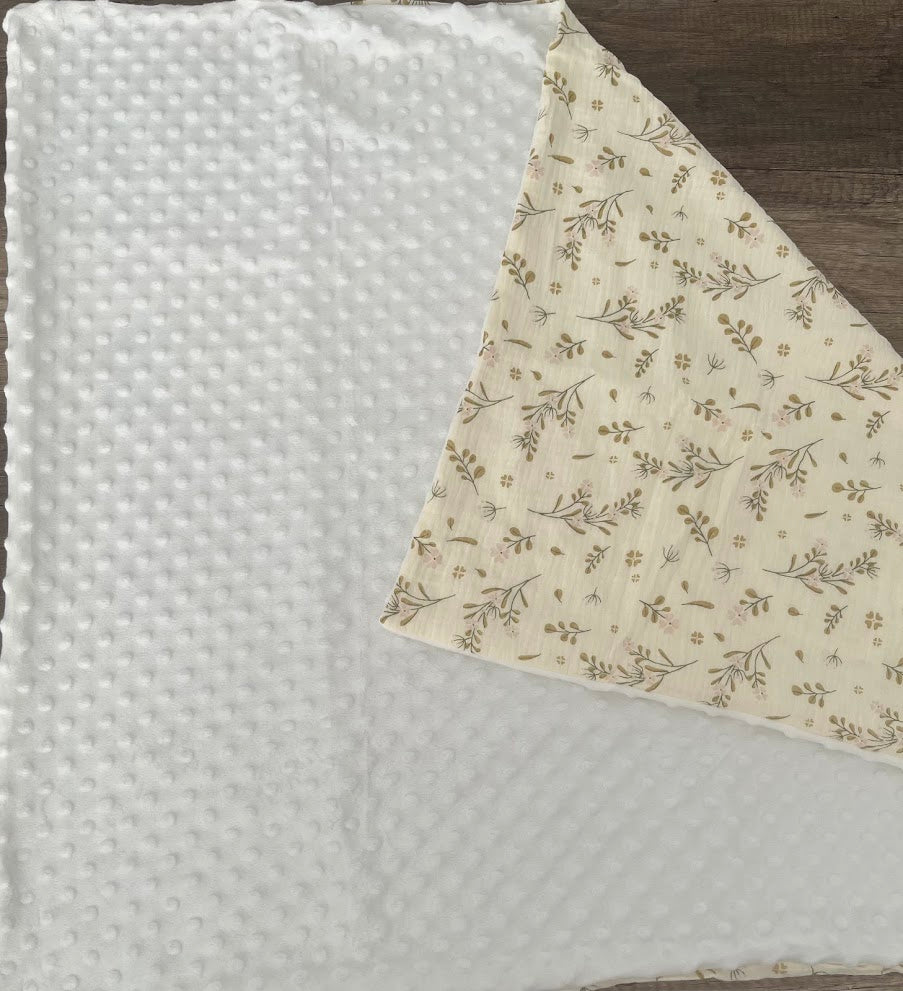 Couverture naissance minky bébé Fleurs personnalisée