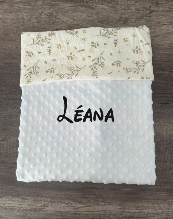 Couverture naissance minky bébé Fleurs personnalisée
