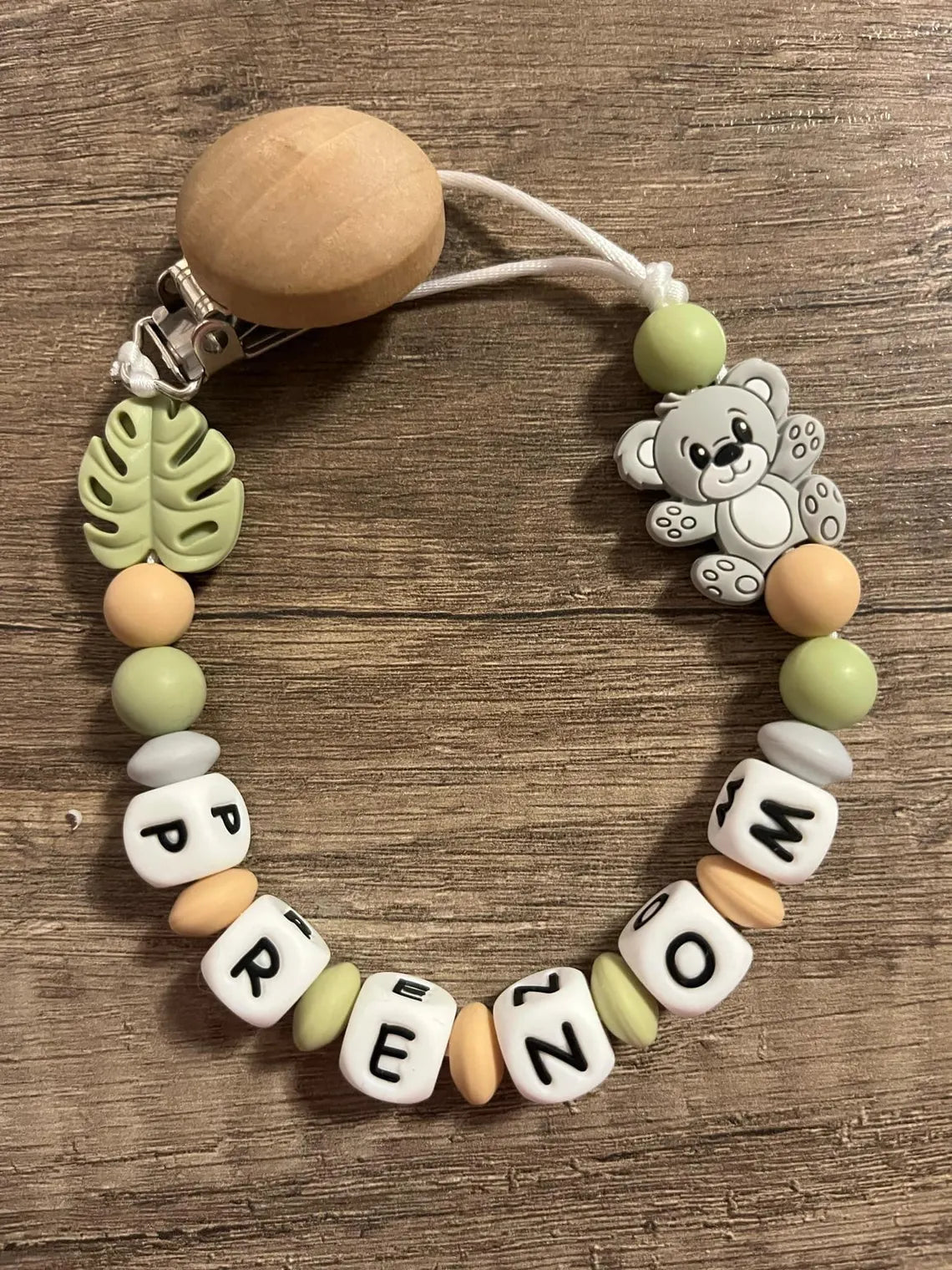 Attache tétine Ourson gris ou beige personnalisée KidCreationArtisanat