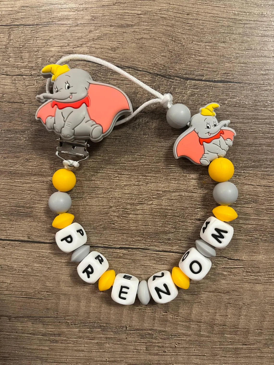 Attache tétine Disney Dumbo personnalisée KidCreationArtisanat