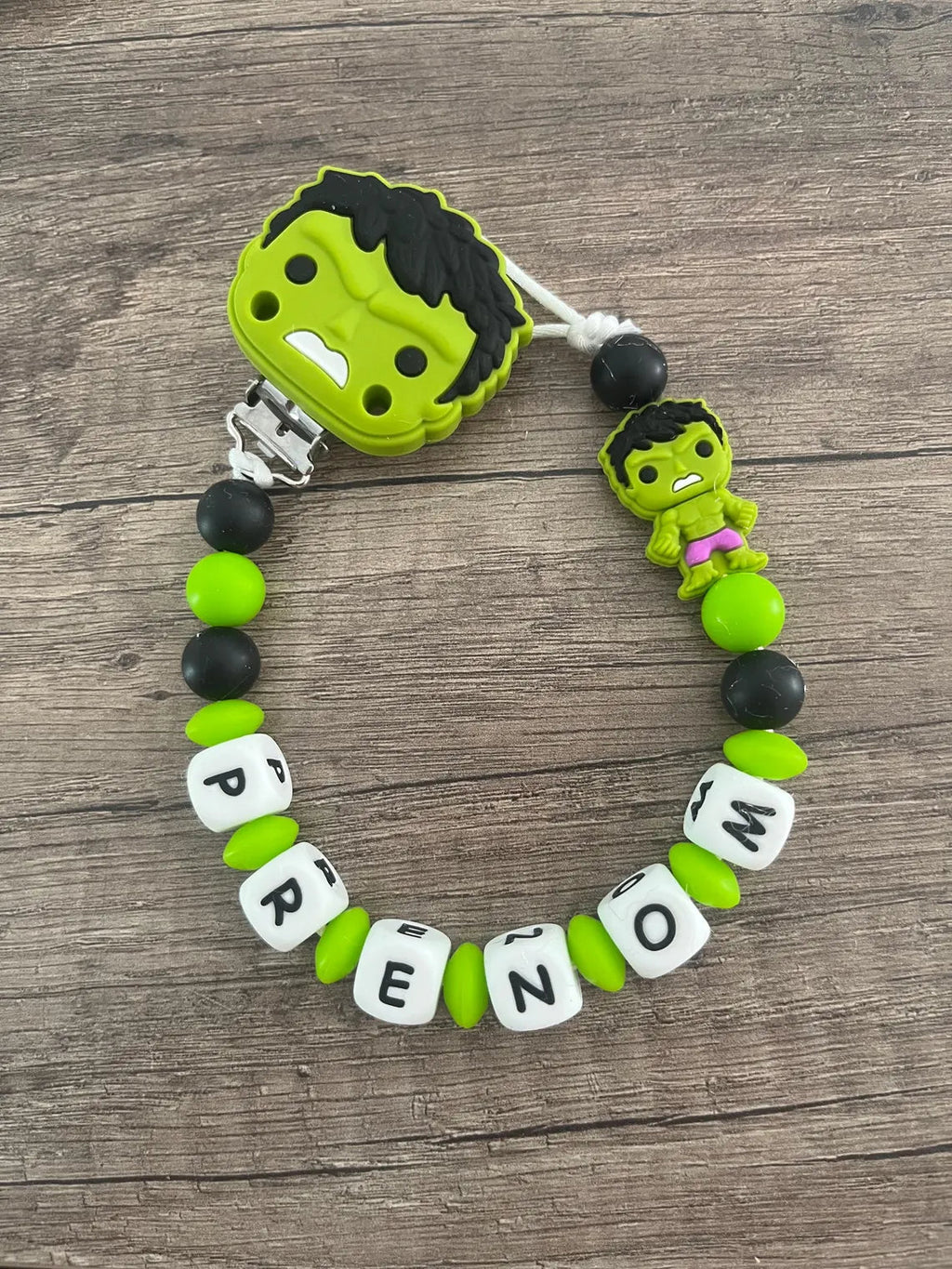 Attache tétine Marvel Hulk personnalisée KidCreationArtisanat