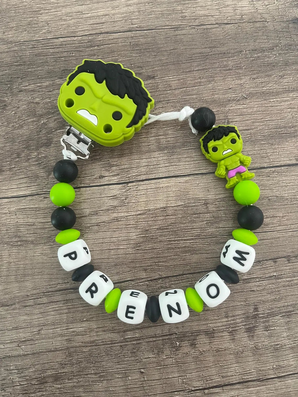 Attache tétine Marvel Hulk personnalisée KidCreationArtisanat