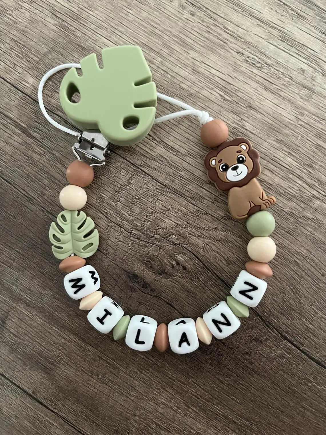 Attache tétine Lion thème savane personnalisée KidCreationArtisanat