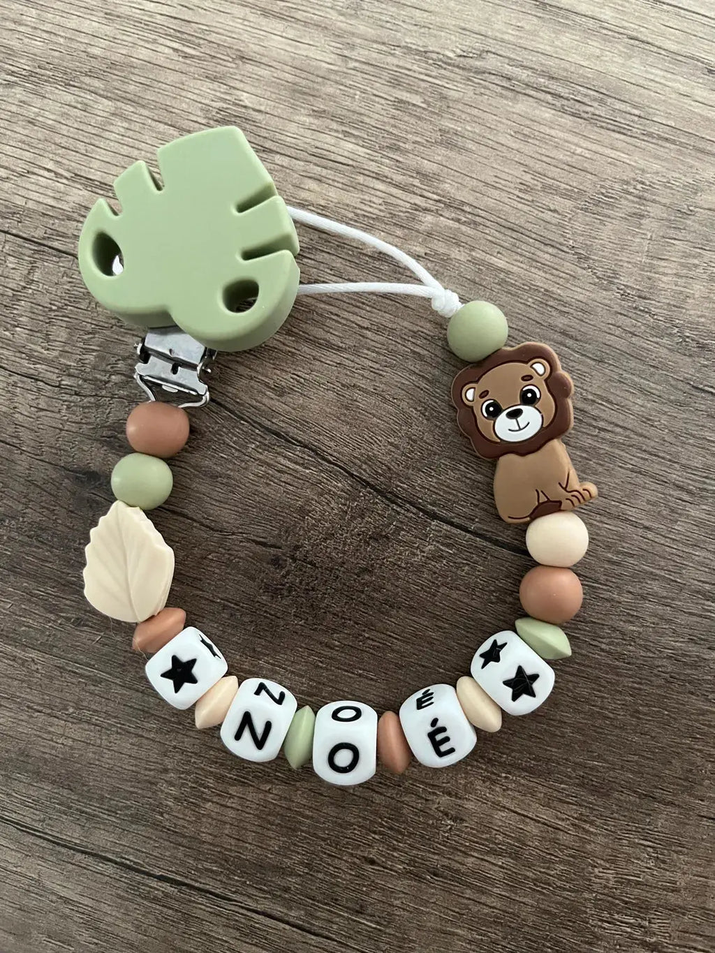 Attache tétine Lion thème savane personnalisée KidCreationArtisanat